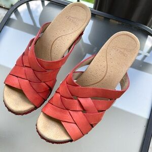 DANSKO Coral Wedges Sz 8.5